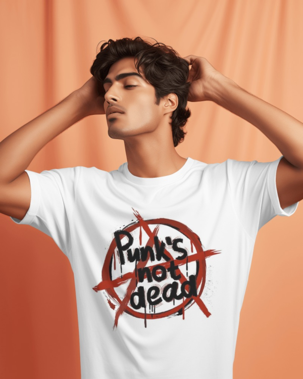 Punk's Not Dead Round Neck T-shirt